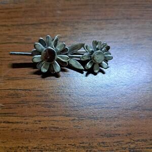 Vintage Silvertone Double Daisy Sunflower Flower Pin RARE FIND